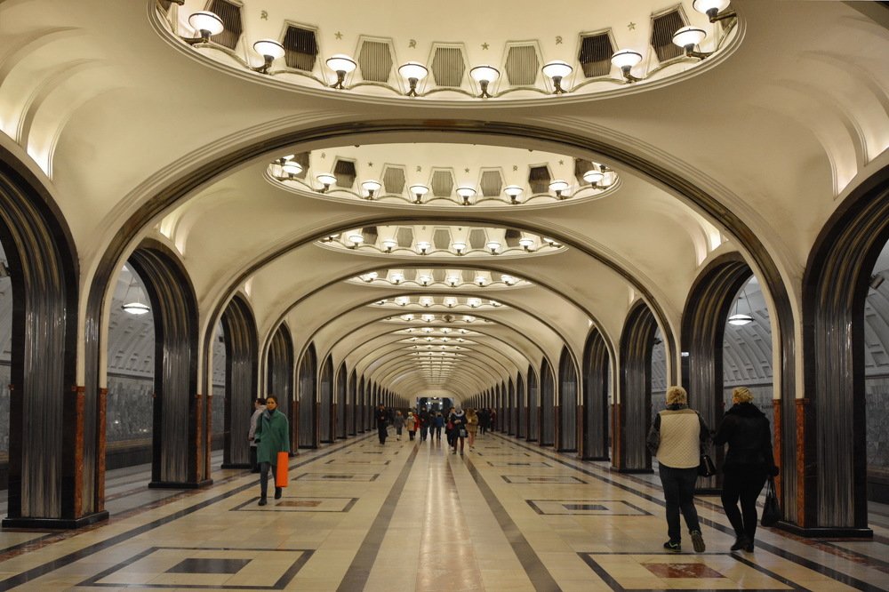 Метро Маяковская. Москва