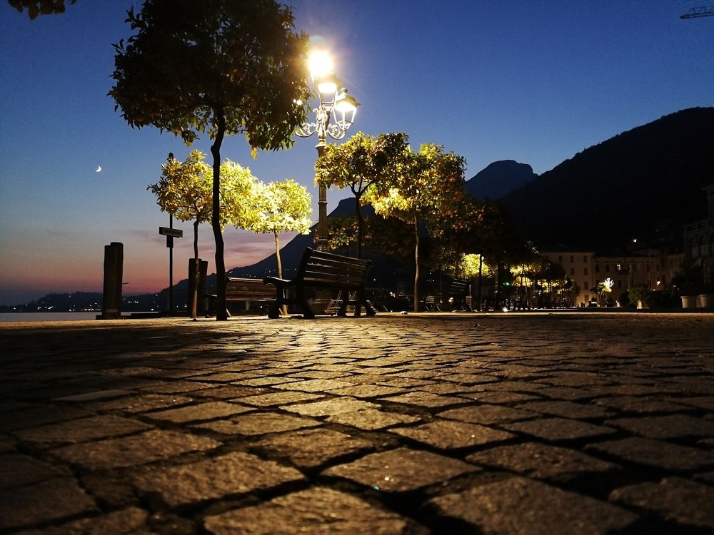 Gargnano (Italy): a Winter evening