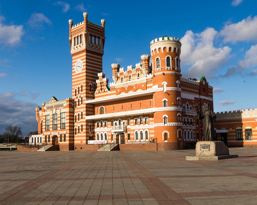 Photograph by Aleksandr Slyusarev