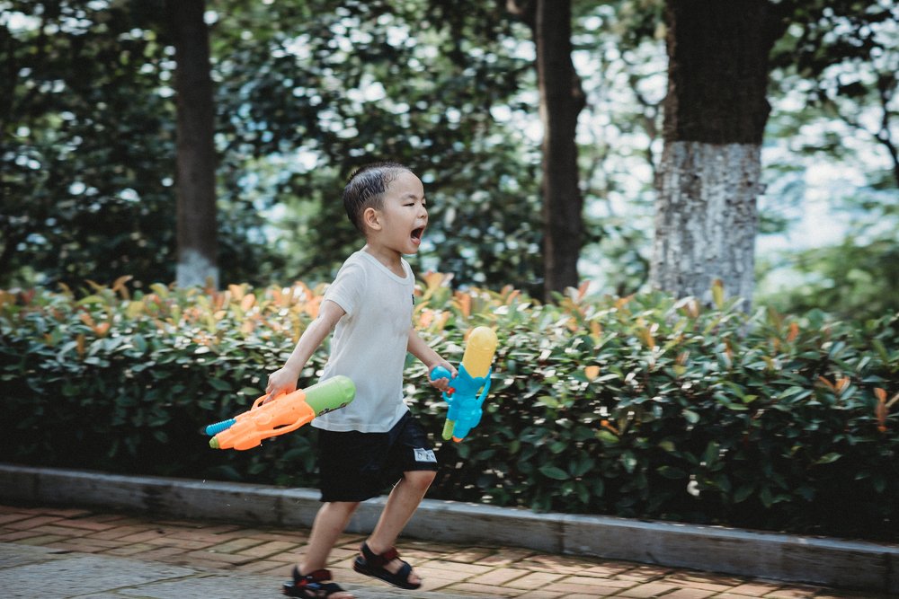 водные пистолеты