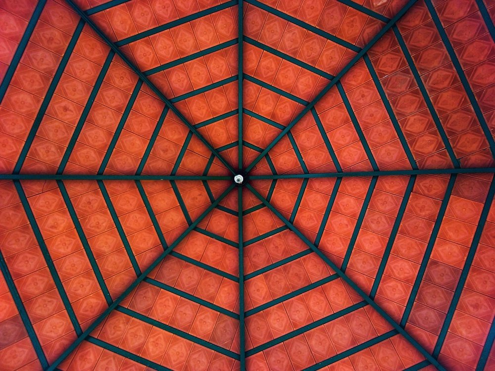 Modern spiderweb