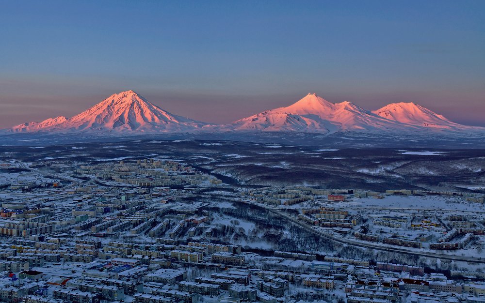 Стражи города...