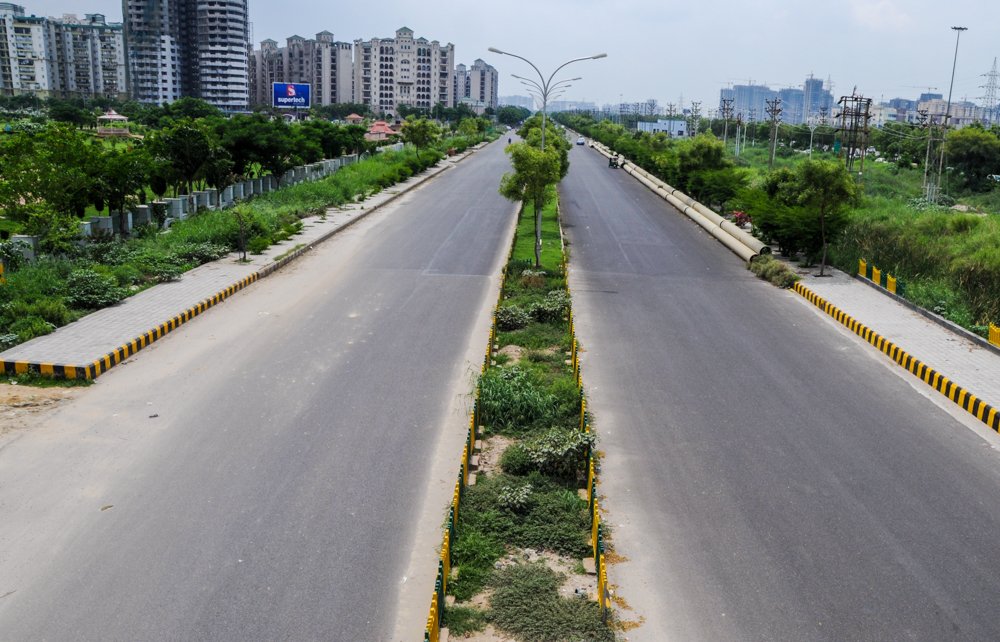 Empty city street 4