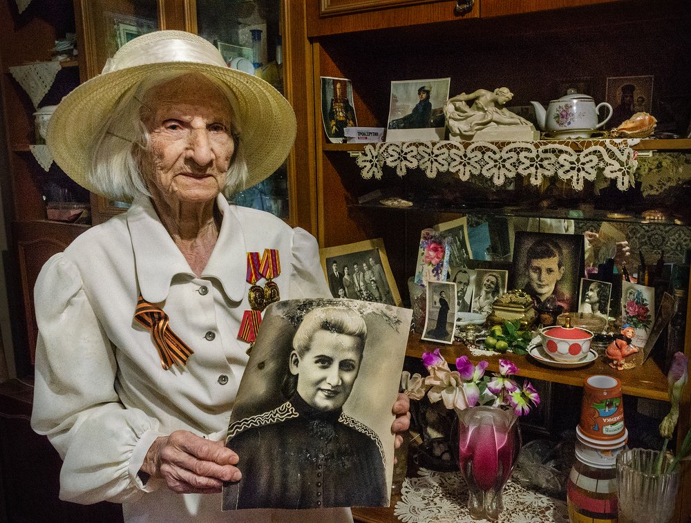 Lady And Her Memories