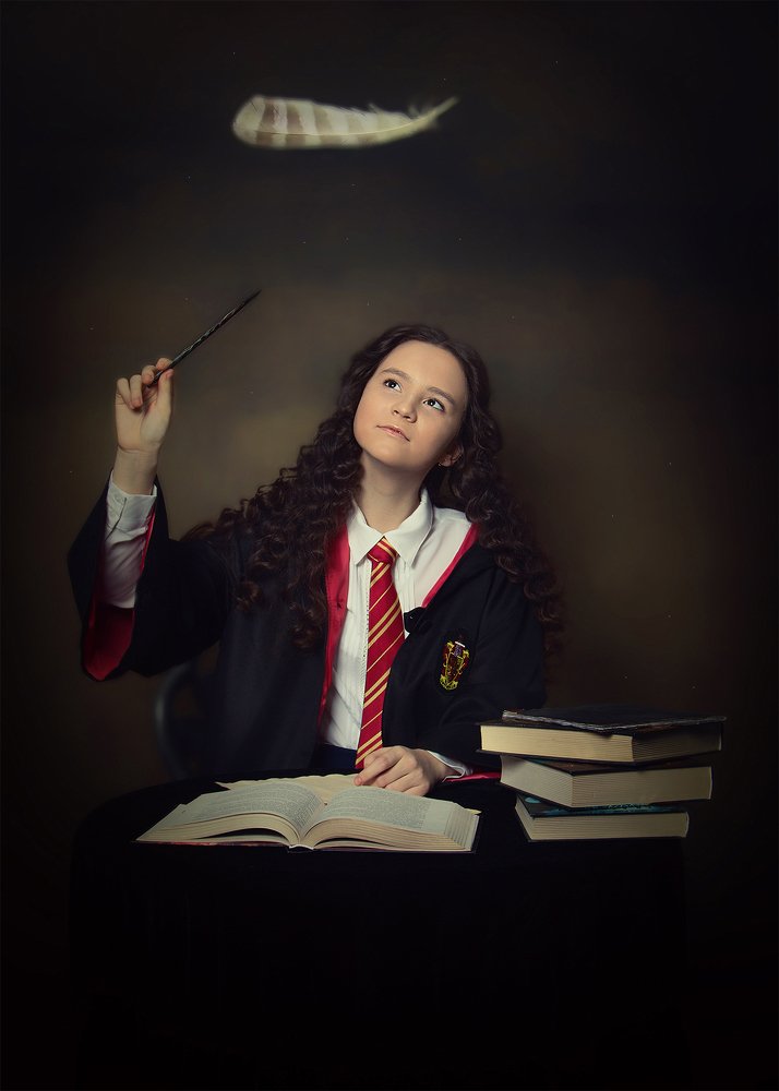"Гермиона Грейнджер" . "Вингардиум левиоса".
