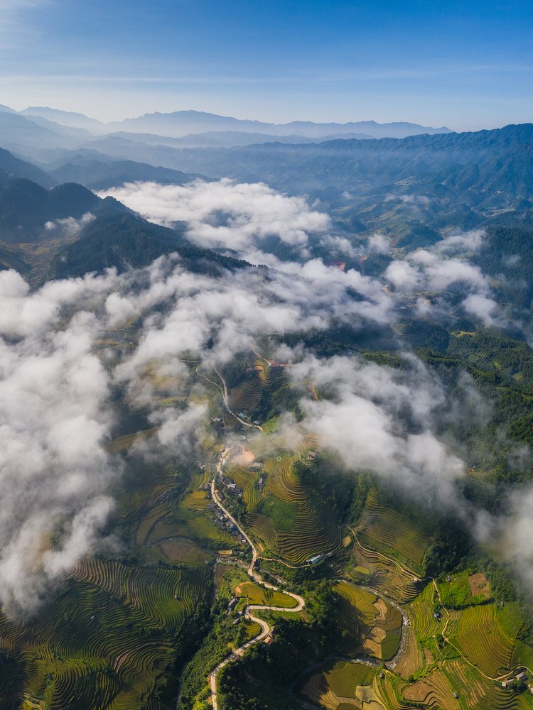 Dawn over the plateau