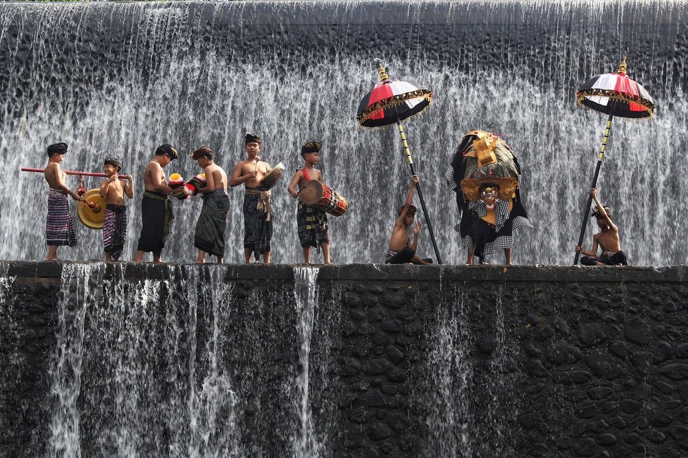 Photograph by Budi Aryawan