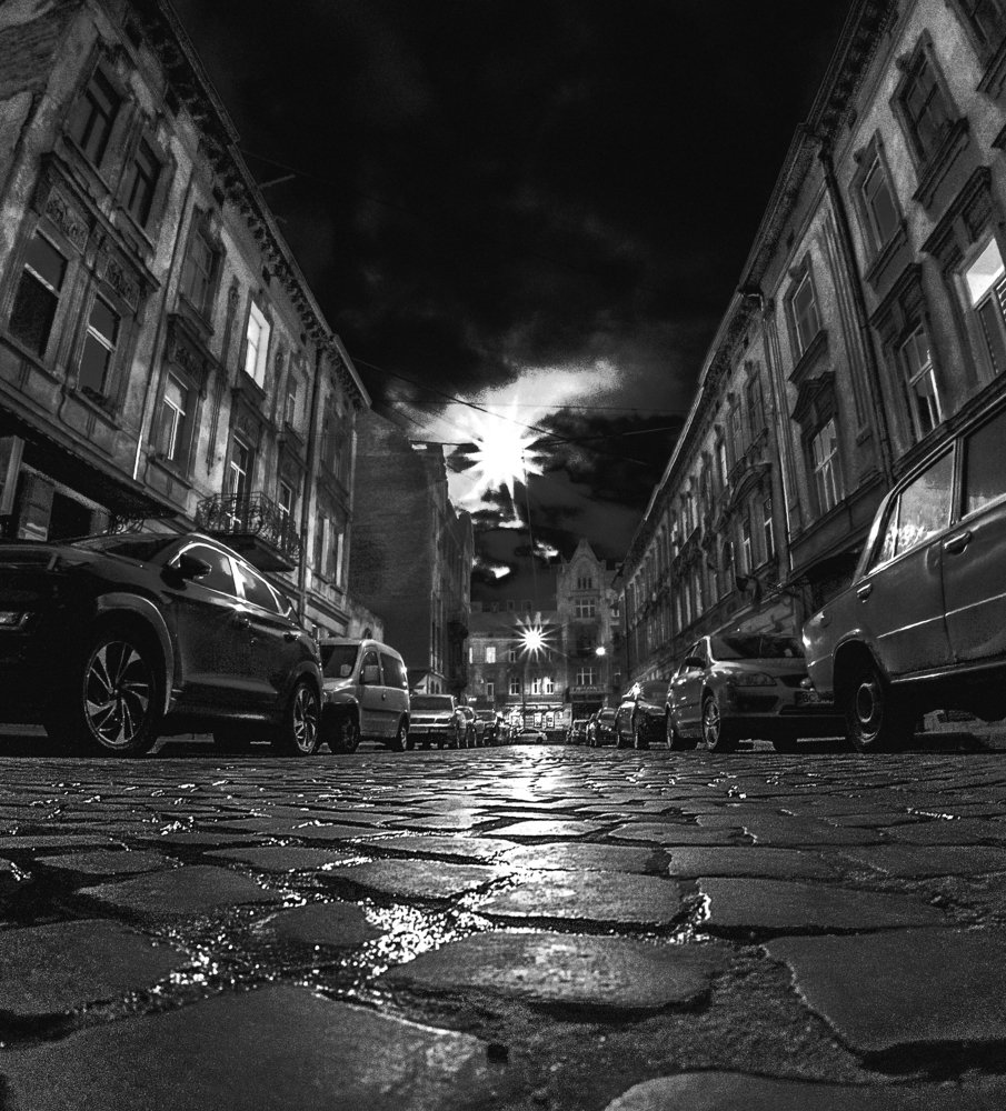 Photograph by Serhij Kharchenko