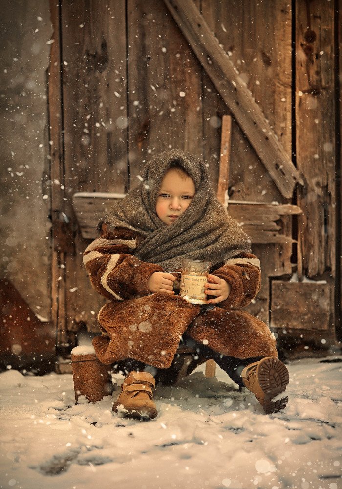 В советском дворе.