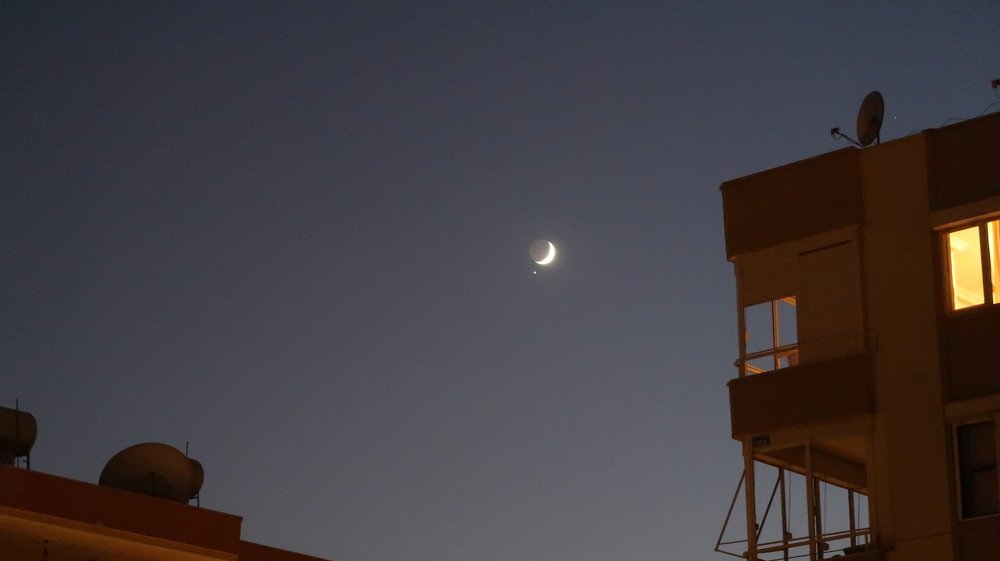 Луна и юпитер