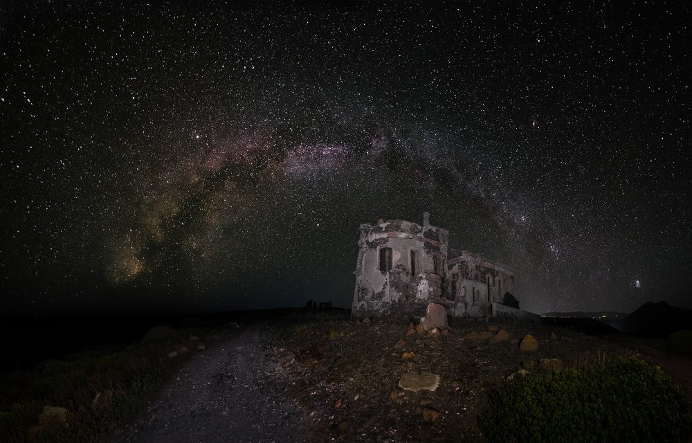 Photograph by Giovanni Corona