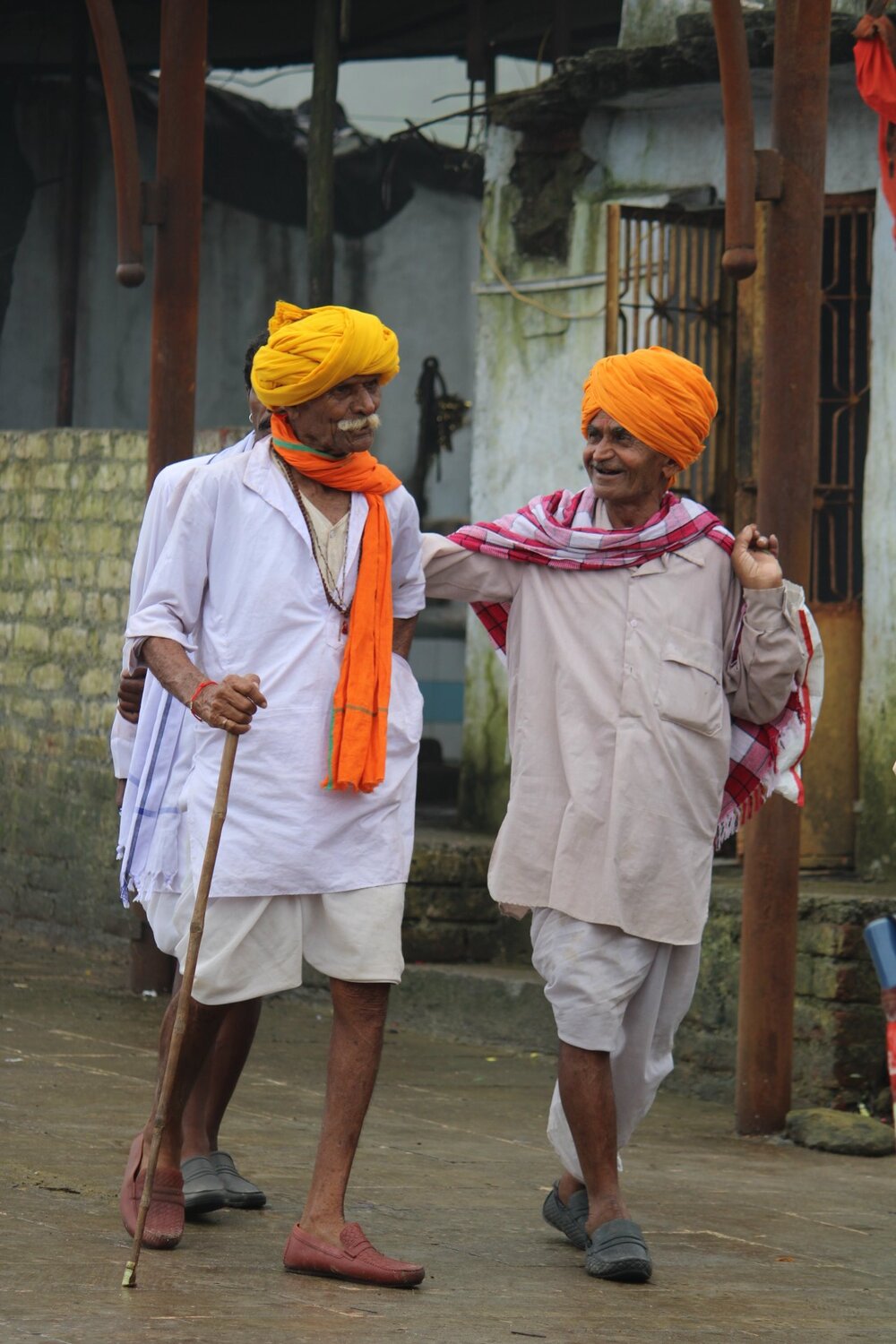 COLOURFUL FRIENDSHIP'S