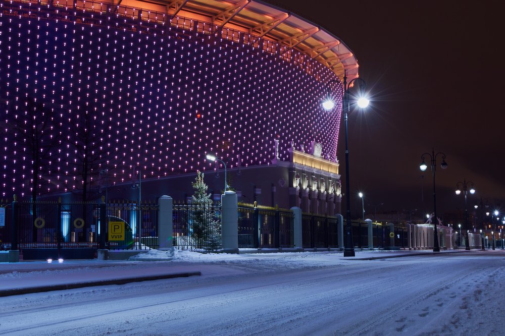 Ночной стадион