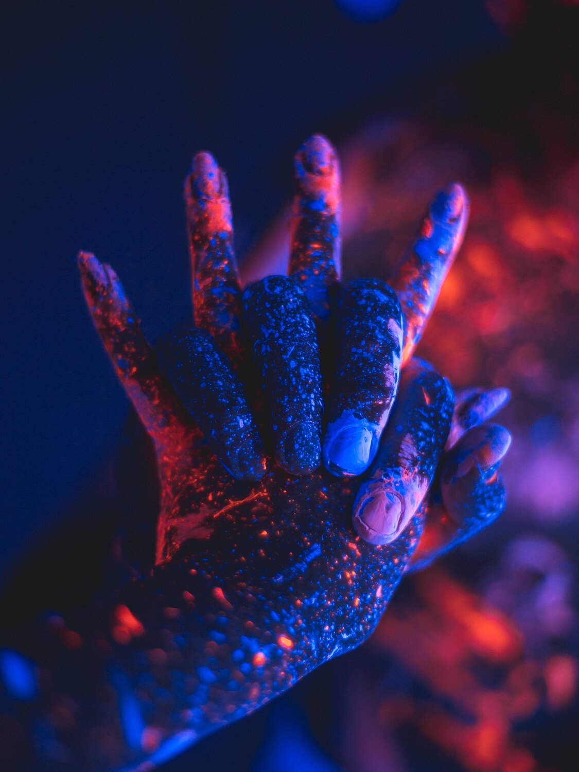 Love in ultraviolet