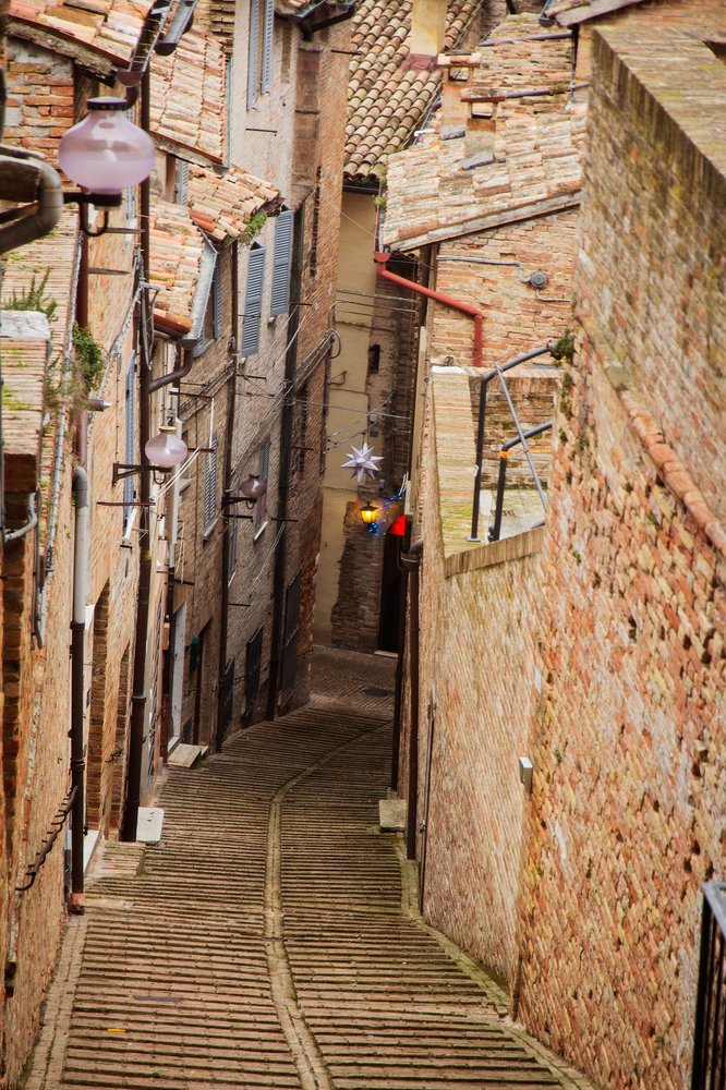 Безлюдные улицы Урбино