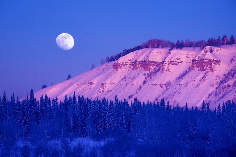 Катунские утёсы на Луне