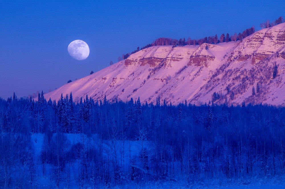 Катунские утёсы на Луне