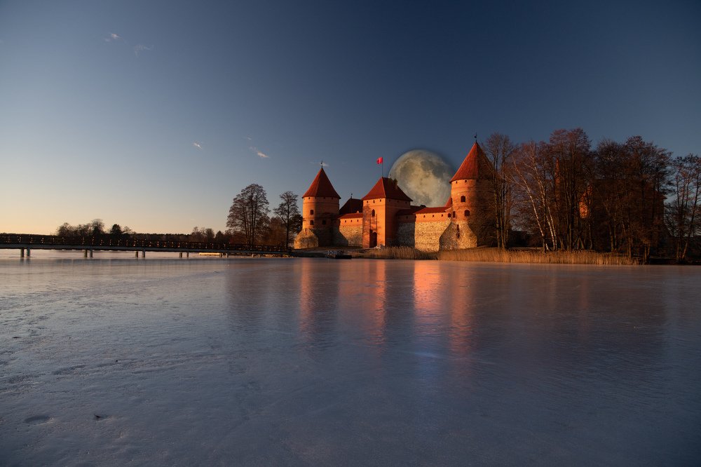 Встреча Солнца с Луной
