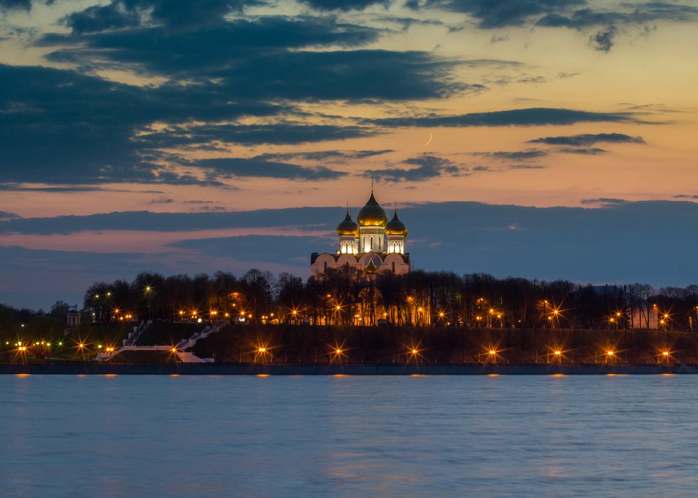 Тёплым майским вечером