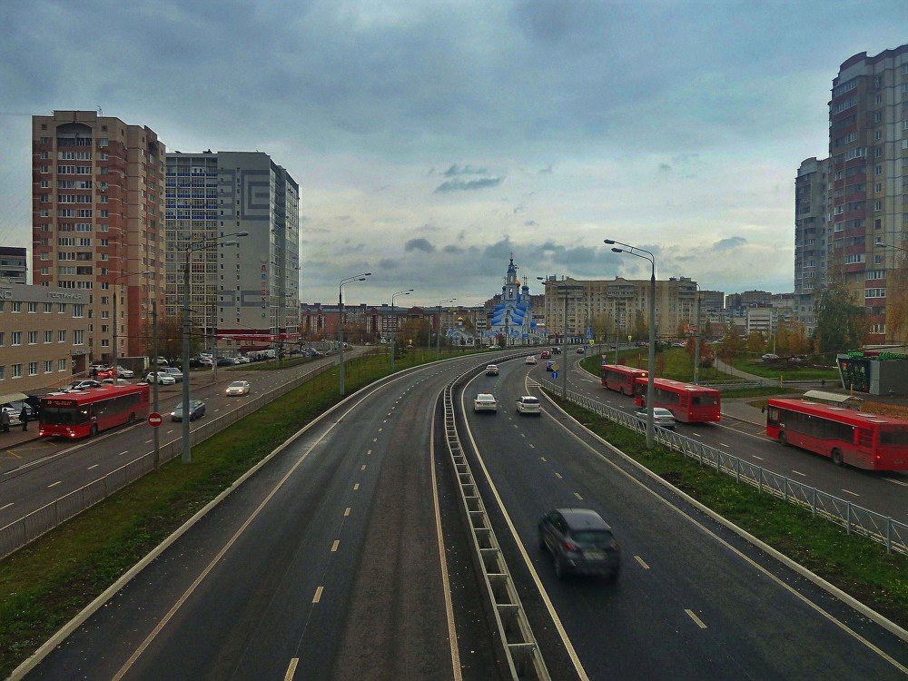 Улица ак.Сахарова в Казани.