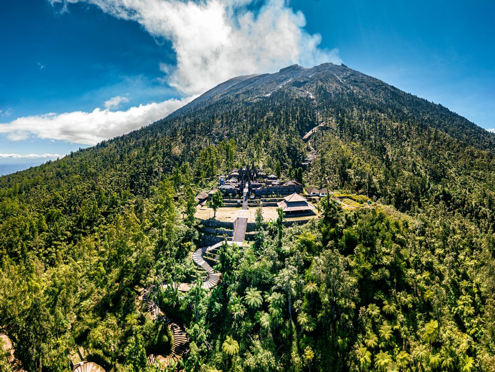 Вулкан Агунг