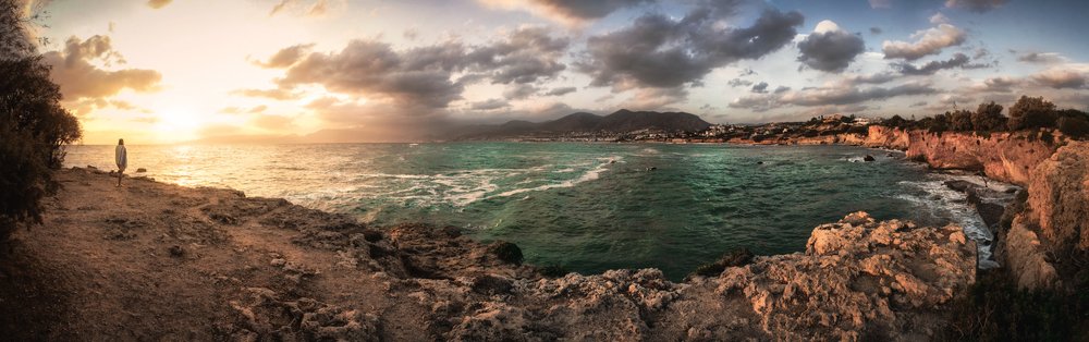 Рассвет на берегу залива Малии, о. Крит