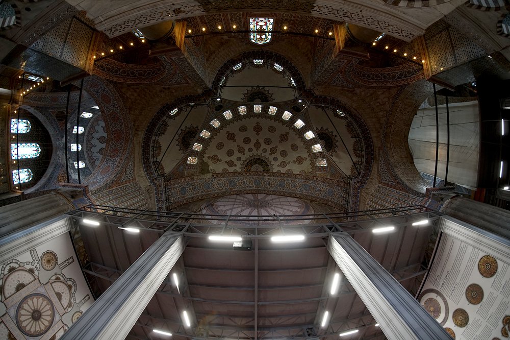 Photograph by Dzianis Mizhui