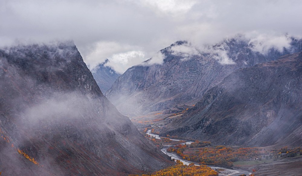 Долина  реки  Чулышман