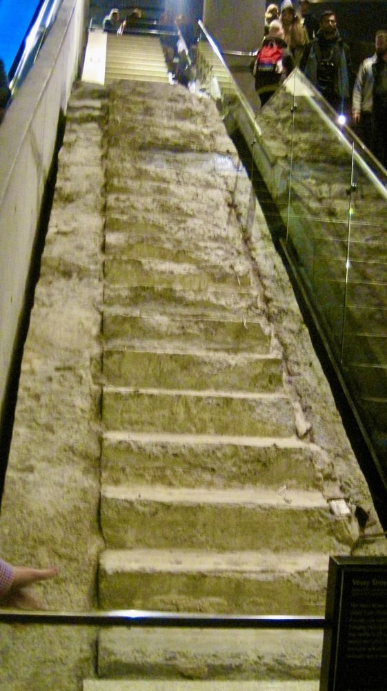 Photograph by Albert Russo