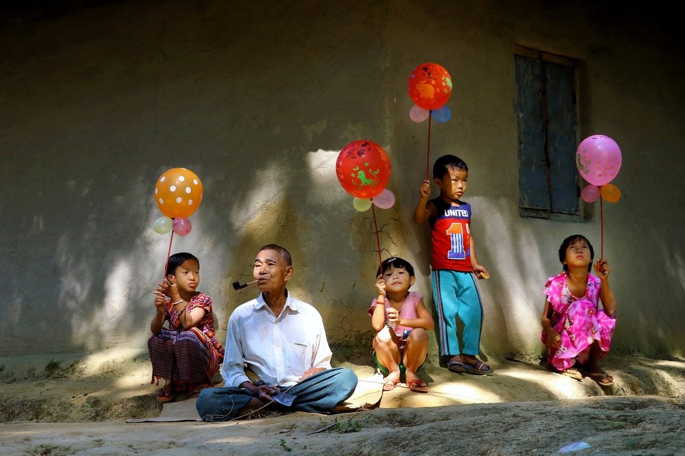 Art of dramatic child people