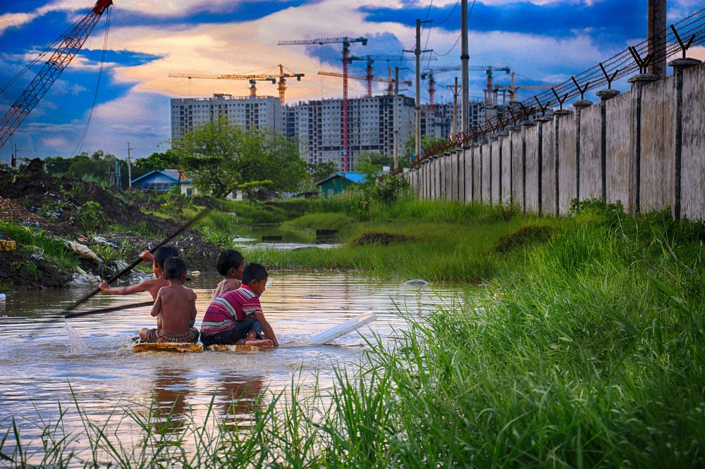 Photograph by  Nann Nyunt