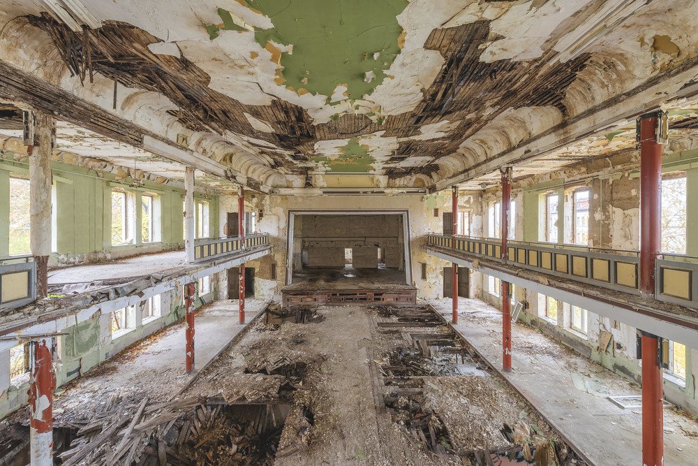 Last dance in nowhereland