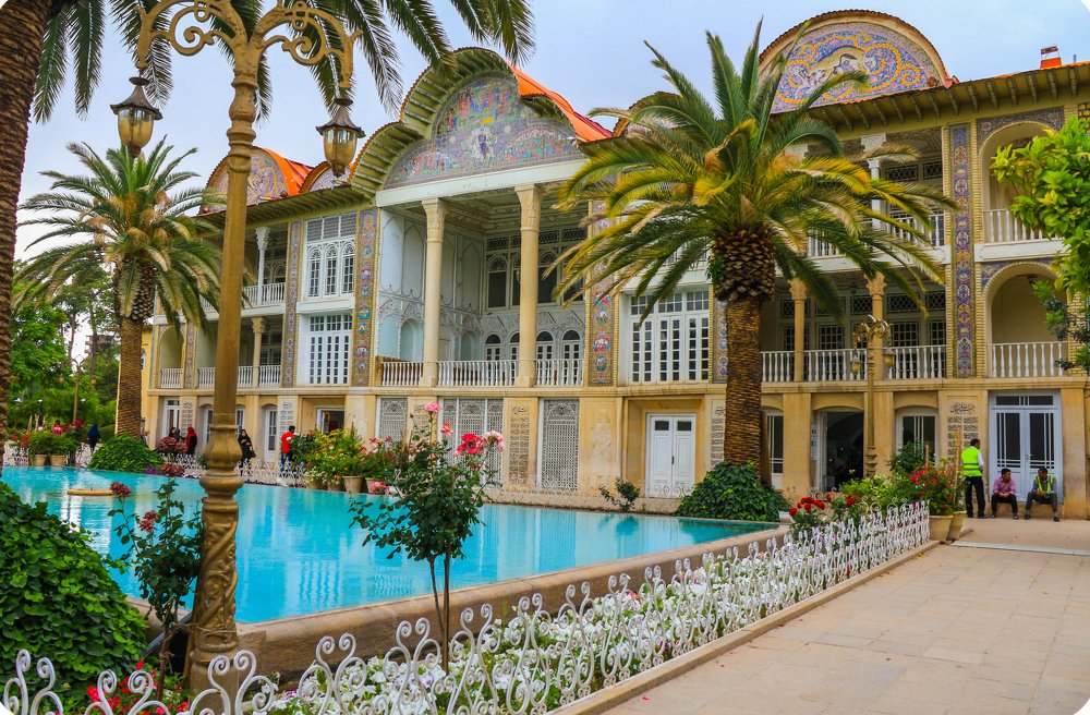 Photograph by Bayazidi Michael