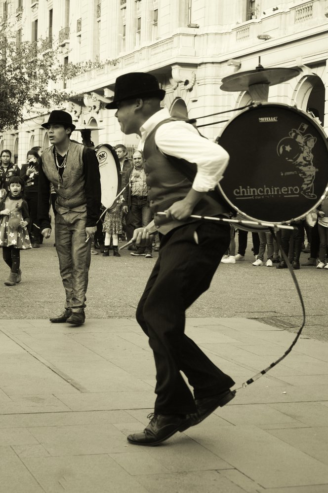 Chinchinero,Plaza de Armas, Santiago de Chile.