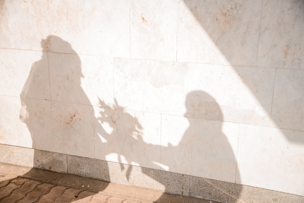 - Дорогая, выходи за меня замуж!