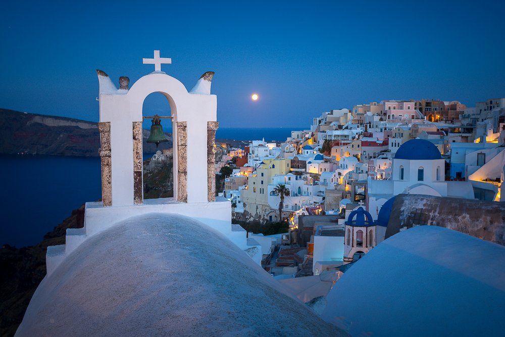 Photograph by Mario Cibulka