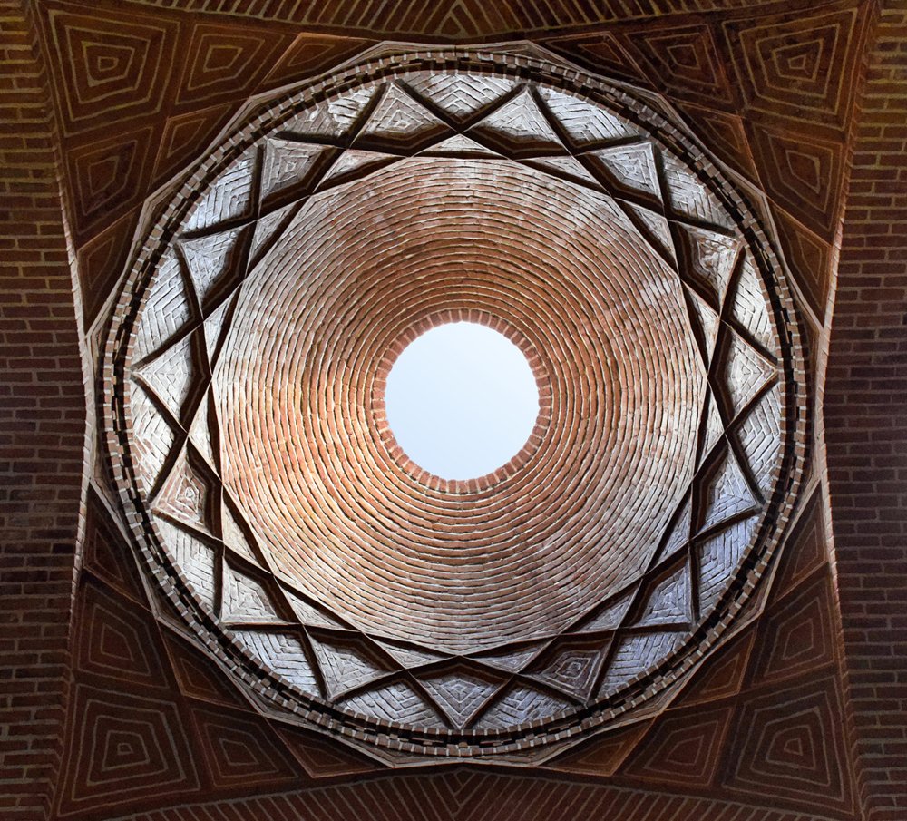 Photograph by Mohammad Dadsetan