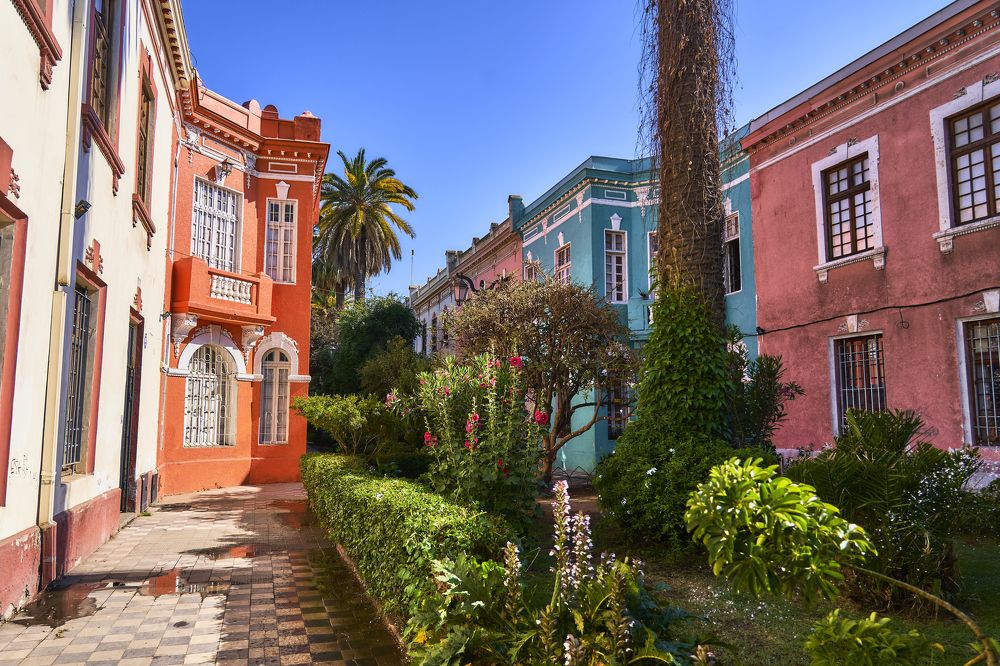 Pasaje Adriana Cousiño