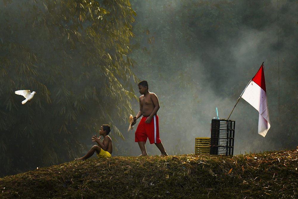 Photograph by Tri Handoko