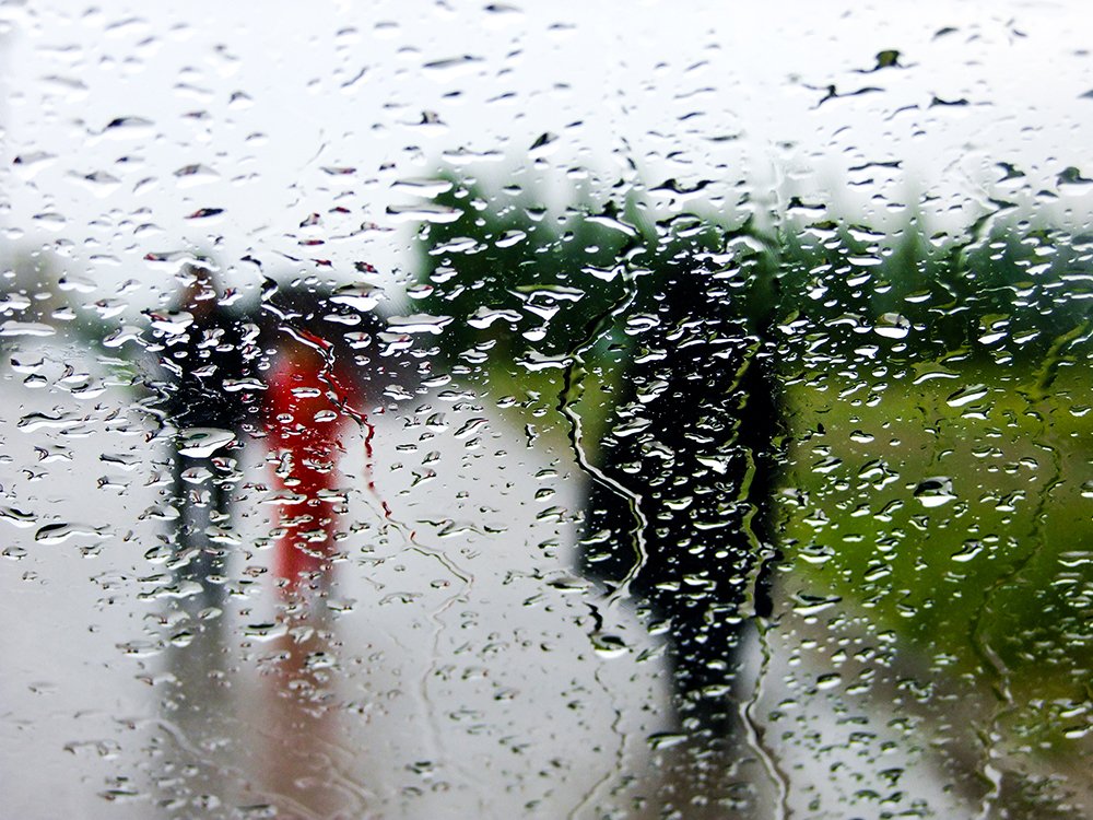 Under the rain without an umbrella