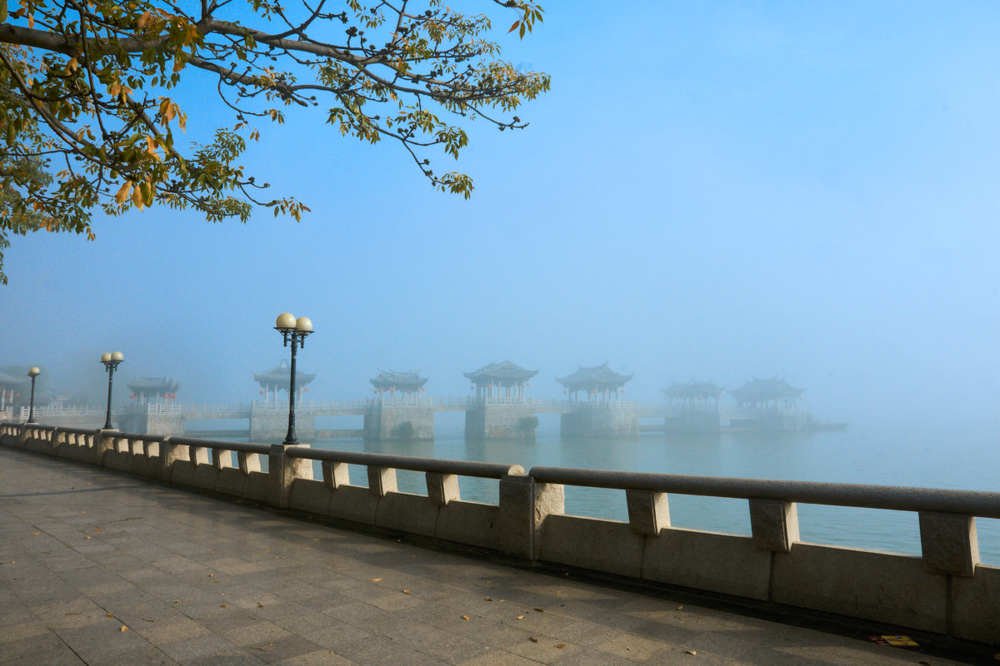 Утро. Набережная Чаоджоу.