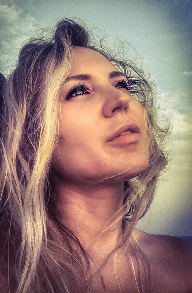 Anastasiia loves the sunset