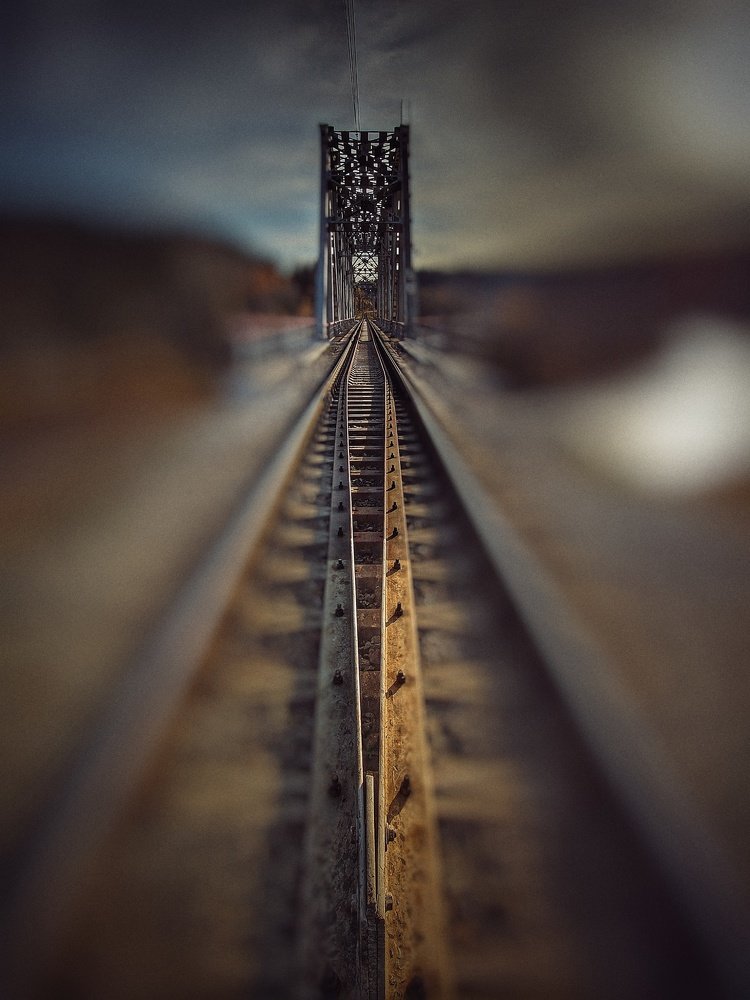 Так близко, но так далеко