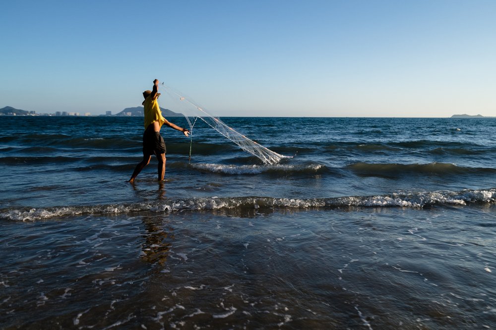 Рыбак и Море