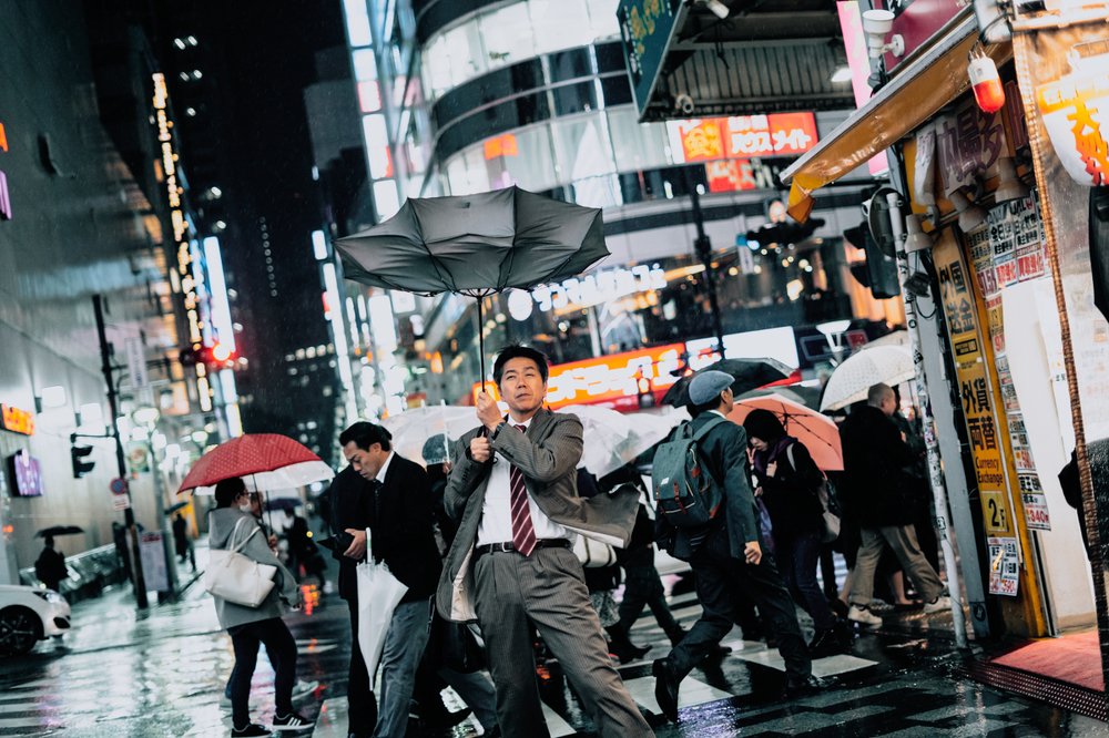 Ветреный вечер на Синдзюку, Токио