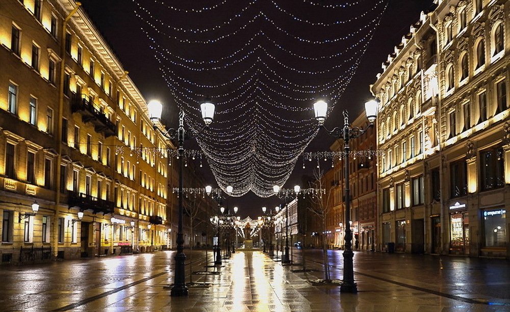 Свет улицы.