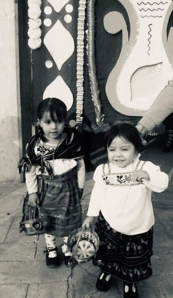 Photograph by Eliud Brancuzzy 12