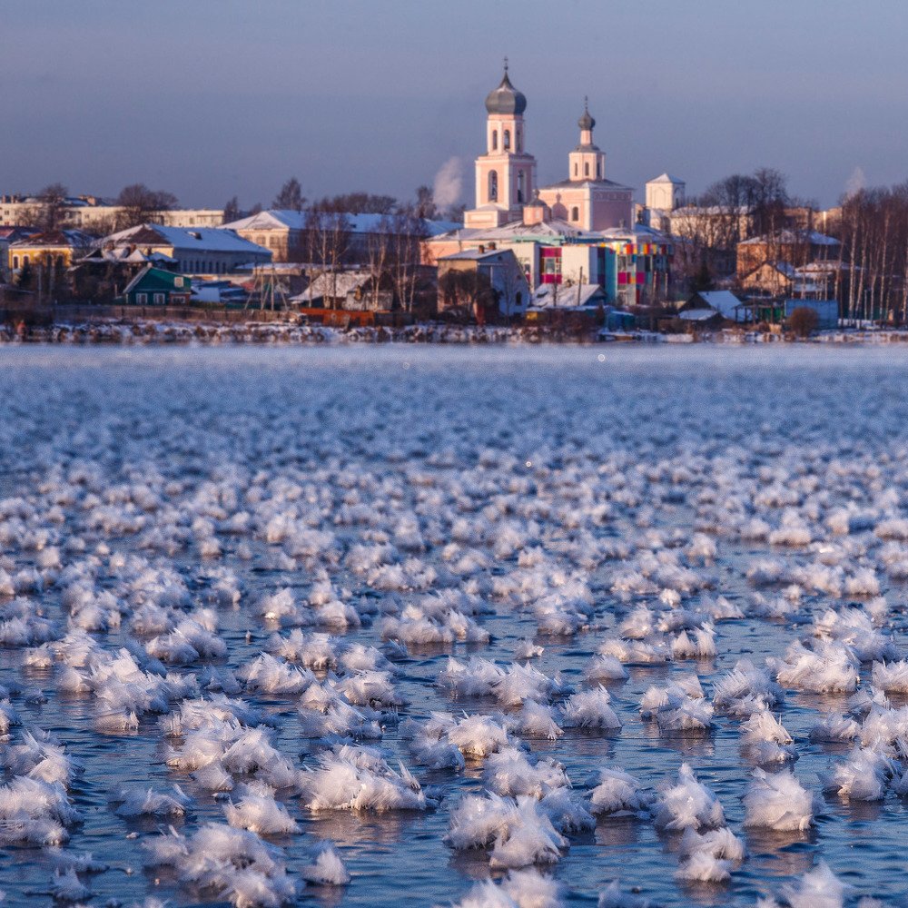 Ледяные цветы на Валдайском озере