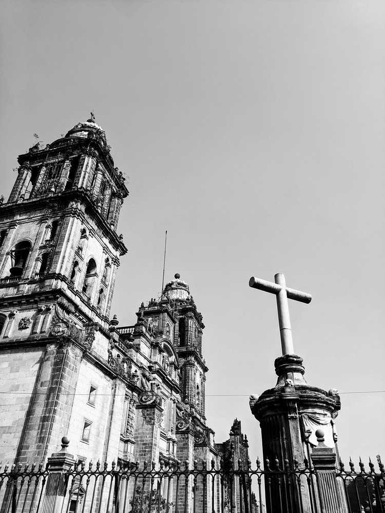 Photograph by Eliud Brancuzzy 12