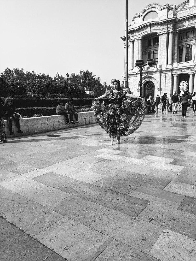 Photograph by Eliud Brancuzzy 12